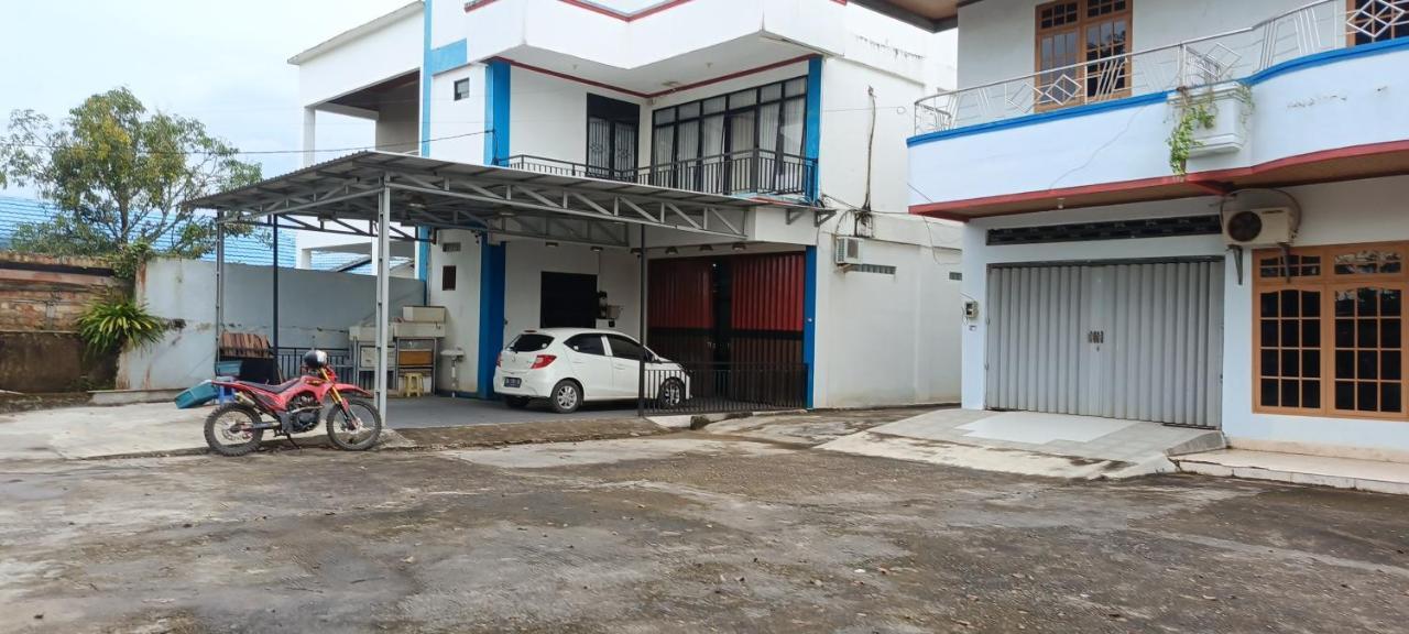 Oyo 92659 Wisma Deli Syariah Near Rsud Nene Mallomo Sidenreng Rappang Pangkadjene Exterior photo