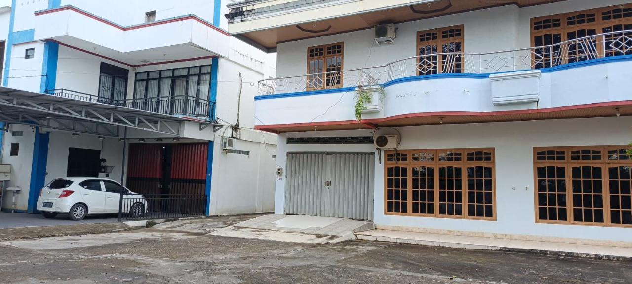 Oyo 92659 Wisma Deli Syariah Near Rsud Nene Mallomo Sidenreng Rappang Pangkadjene Exterior photo
